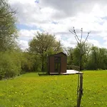 Lodge Tiny House Les Jours Heureux Sejour Nature Pres De Dinant Et Des Lacs De L Eau D Heure