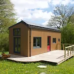 Lodge Tiny House Les Jours Heureux Sejour Nature Pres De Dinant Et Des Lacs De L Eau D Heure Villers-le-Gambon