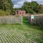 Lodge Tiny House Les Jours Heureux Sejour Nature Pres De Dinant Et Des Lacs De L Eau D Heure Villers-le-Gambon