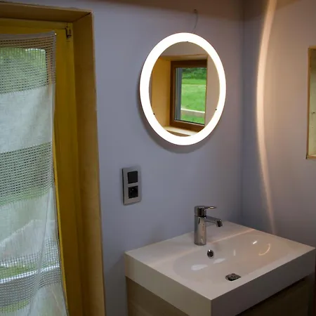 Tiny House Les Jours Heureux Sejour Nature Pres De Dinant Et Des Lacs De L Eau D Heure * Villers-le-Gambon