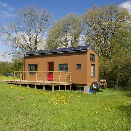 Gerendaház Tiny House Les Jours Heureux Sejour Nature Pres De Dinant Et Des Lacs De L Eau D Heure *