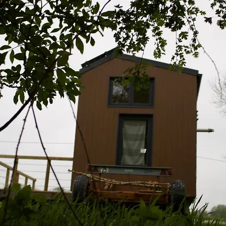Tiny House Les Jours Heureux Sejour Nature Pres De Dinant Et Des Lacs De L Eau D Heure * Villers-le-Gambon