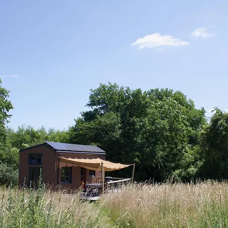 Tiny House Les Jours Heureux Sejour Nature Pres De Dinant Et Des Lacs De L Eau D Heure Lodge Villers-le-Gambon