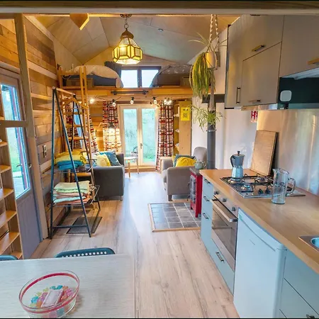 Tiny House Les Jours Heureux Sejour Nature Pres De Dinant Et Des Lacs De L Eau D Heure * Villers-le-Gambon