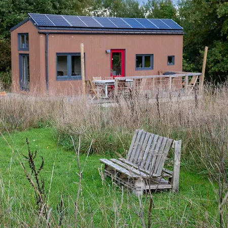 Lodge Tiny House Les Jours Heureux Sejour Nature Pres De Dinant Et Des Lacs De L Eau D Heure *